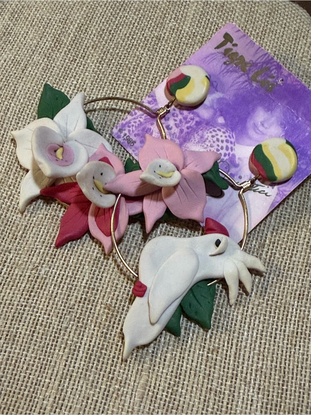 Vintage Tigre Lis Cockatoo Floral Clay Hoop Earrings 1996 Rare